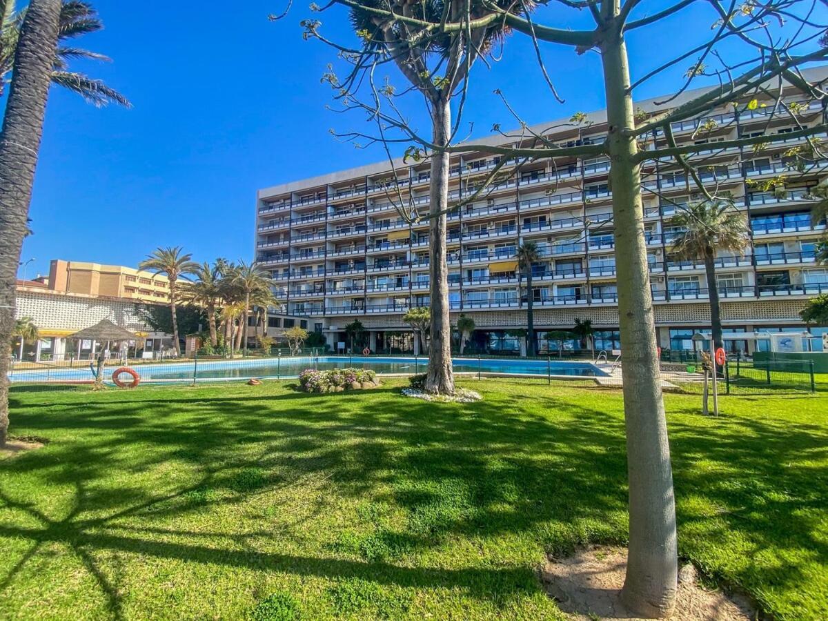 Apartamento Wifi, Terraza, Piscina Y Acceso Privado A La Playa Torremolinos Exterior foto